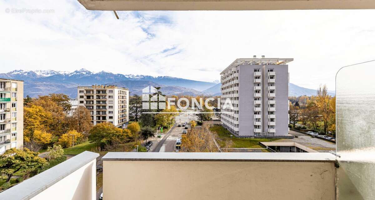 Appartement à MEYLAN