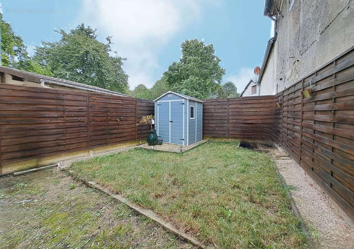 Appartement à COMPANS