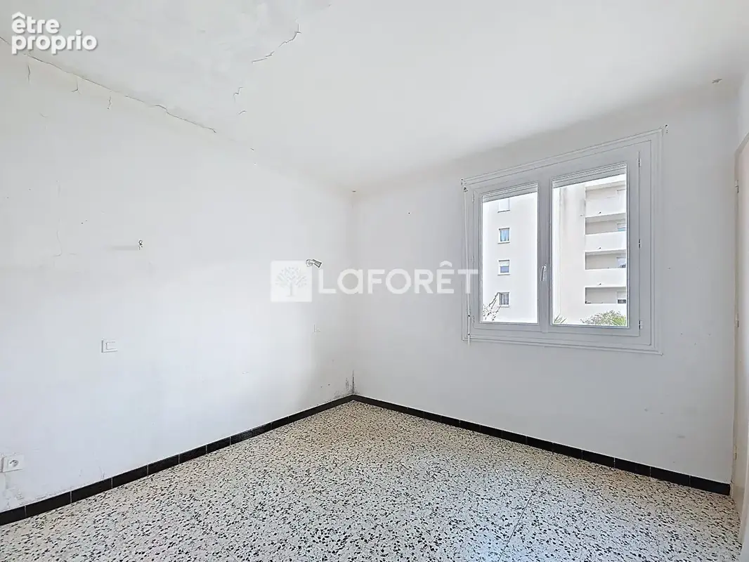 Appartement lumineux de 64 m2 avec Jardin privatif, garage, cave et balcon - photo 7