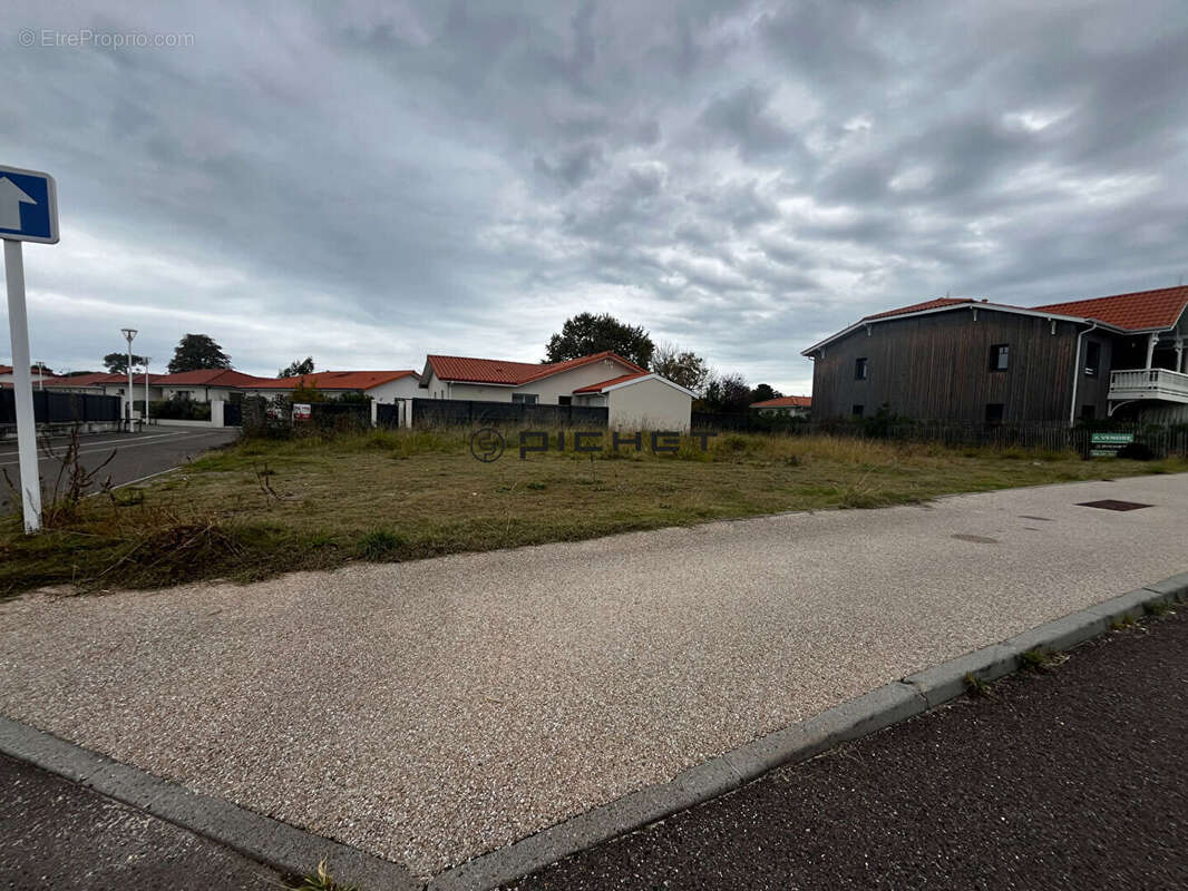 Terrain à BISCARROSSE