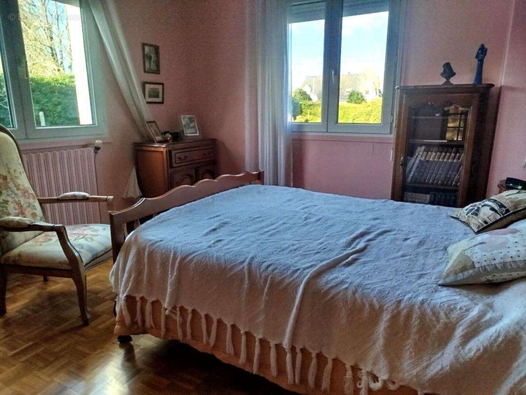 Maison à MALGUENAC