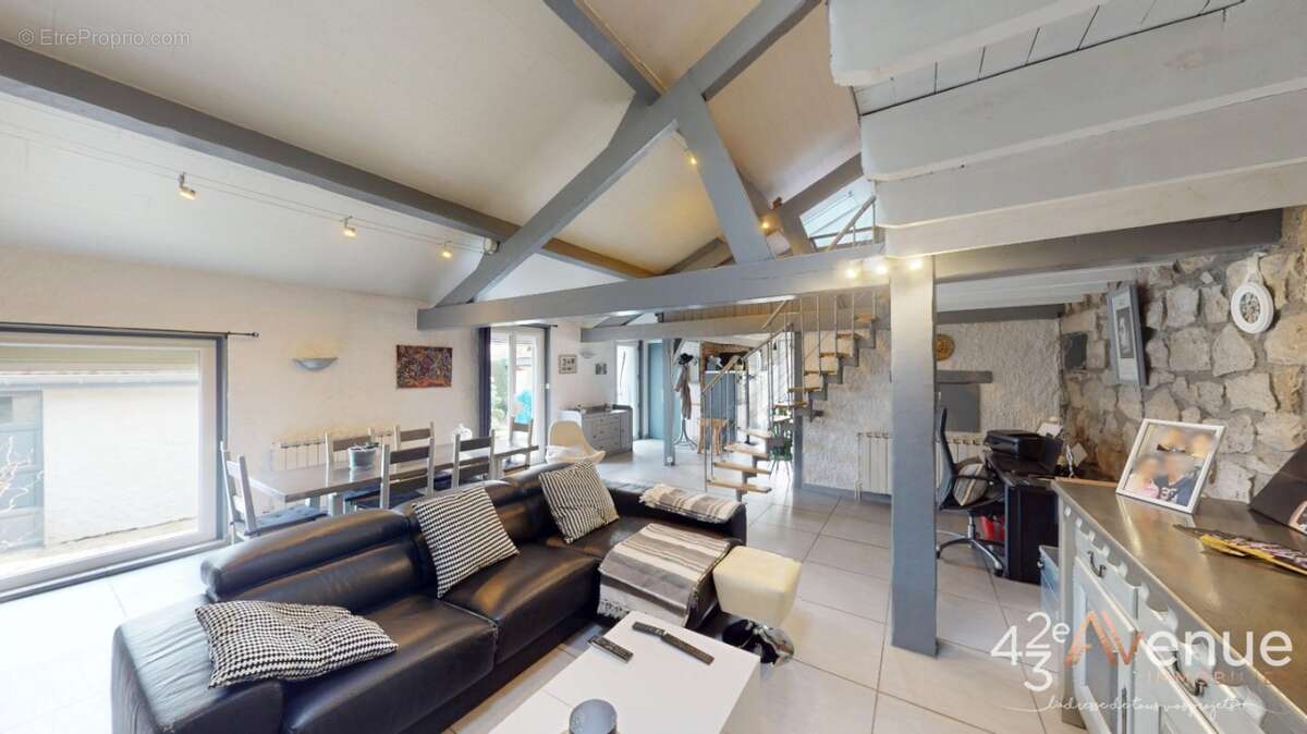 Maison à SAINT-FERREOL-D&#039;AUROURE