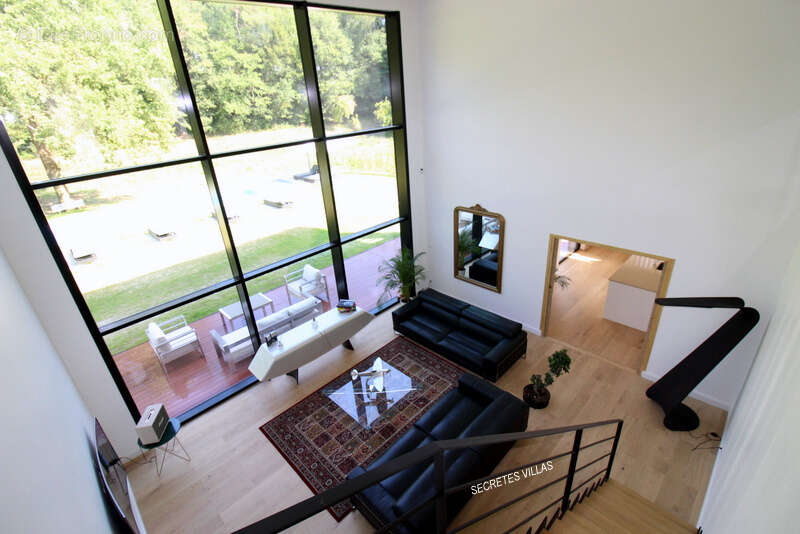 Maison à FARGUES-SAINT-HILAIRE