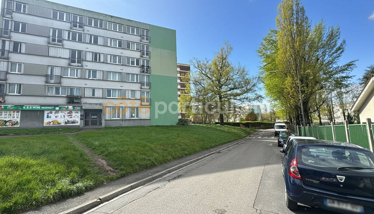 Appartement à VILLENEUVE-SAINT-GEORGES