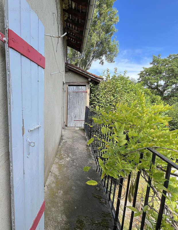 Maison avec dépendances et Terrain constructible - photo 11