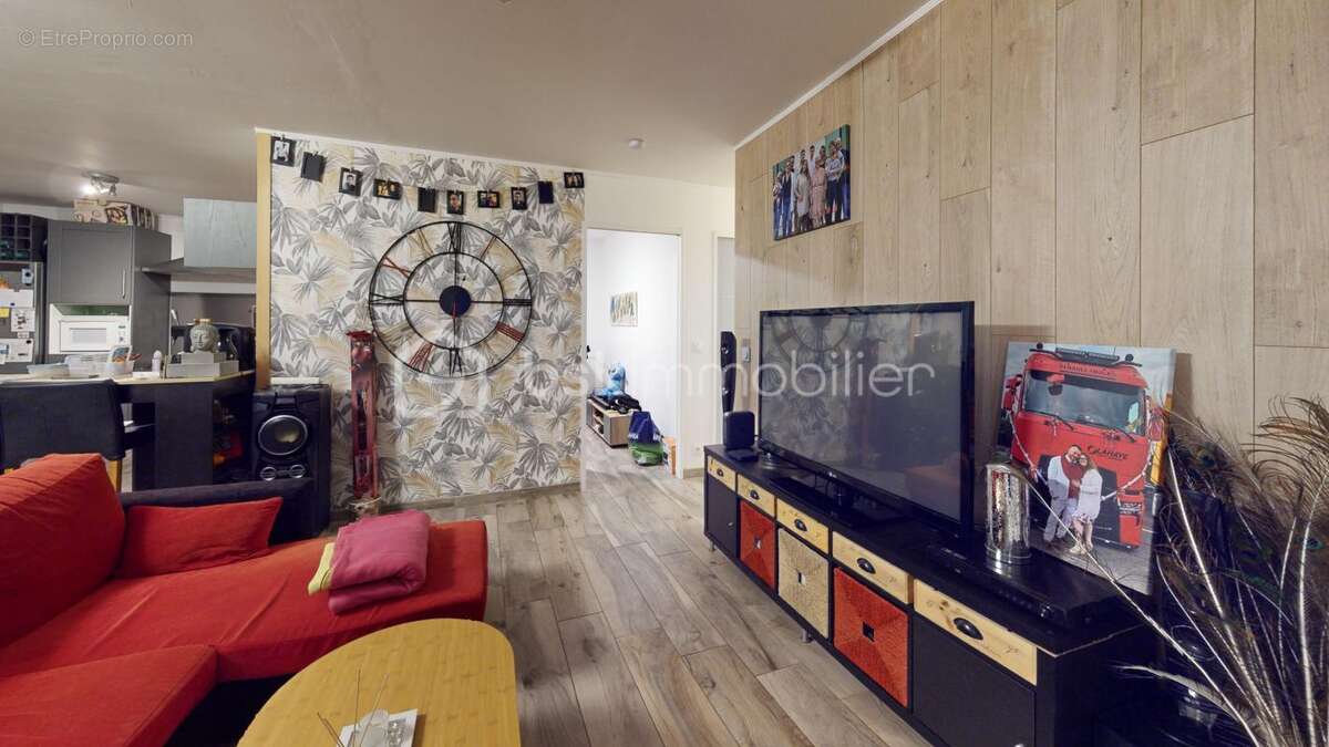 Maison à MONTLIEU-LA-GARDE