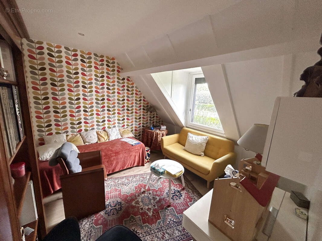 Maison à LA RIVIERE-DE-CORPS