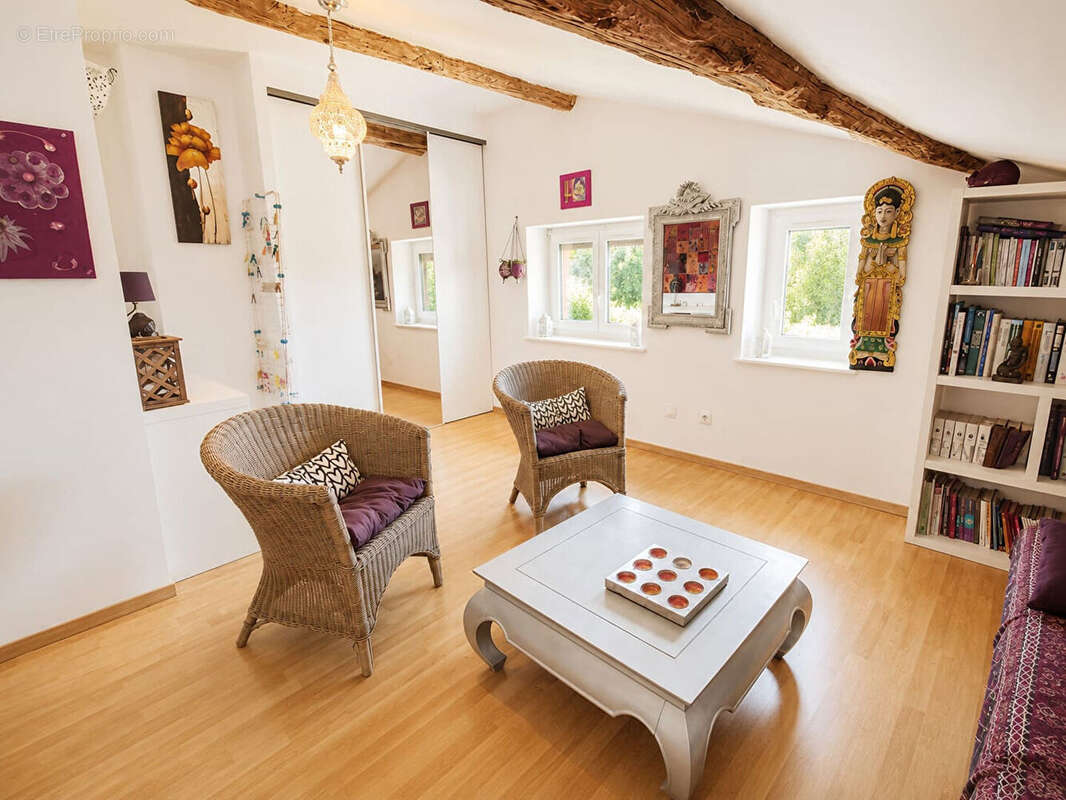 Coup de coeur ! Maison de charme avec jardin, grange et atelier - photo 6