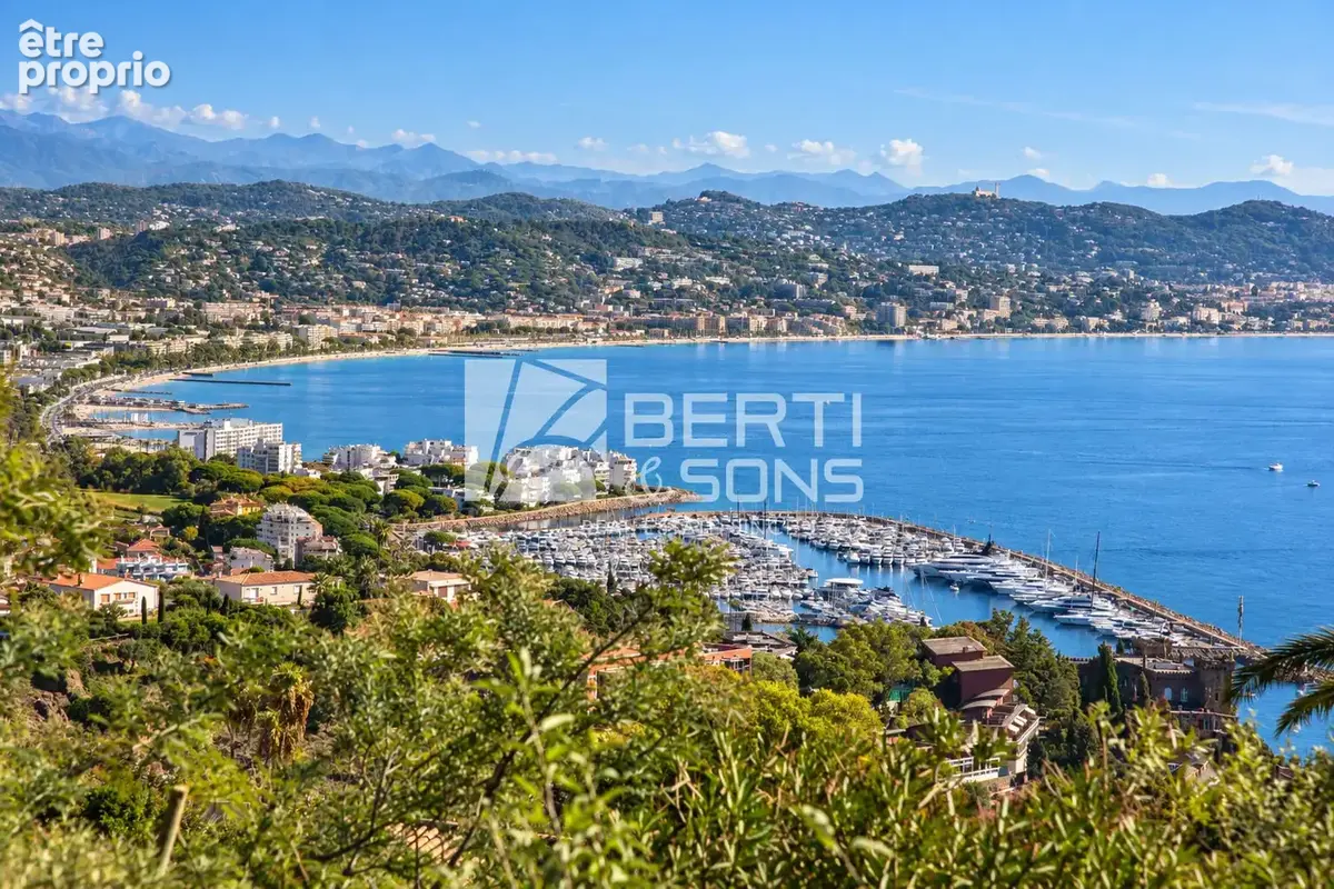 Théoule-sur-mer, propriété de caractère avec vue panoramique à 300° sur la mer et l'estérel - photo 13