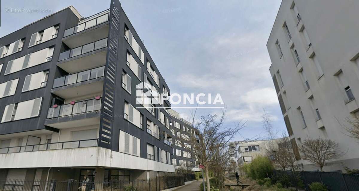 Appartement à FRESNES