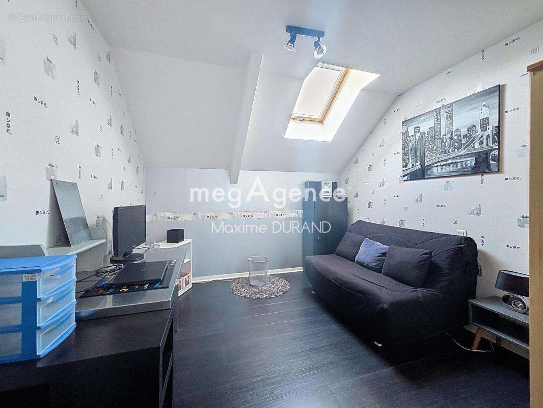 Maison familiale avec vaste pièce de vie et suite parentale de plain-pied à Cholet - photo 11