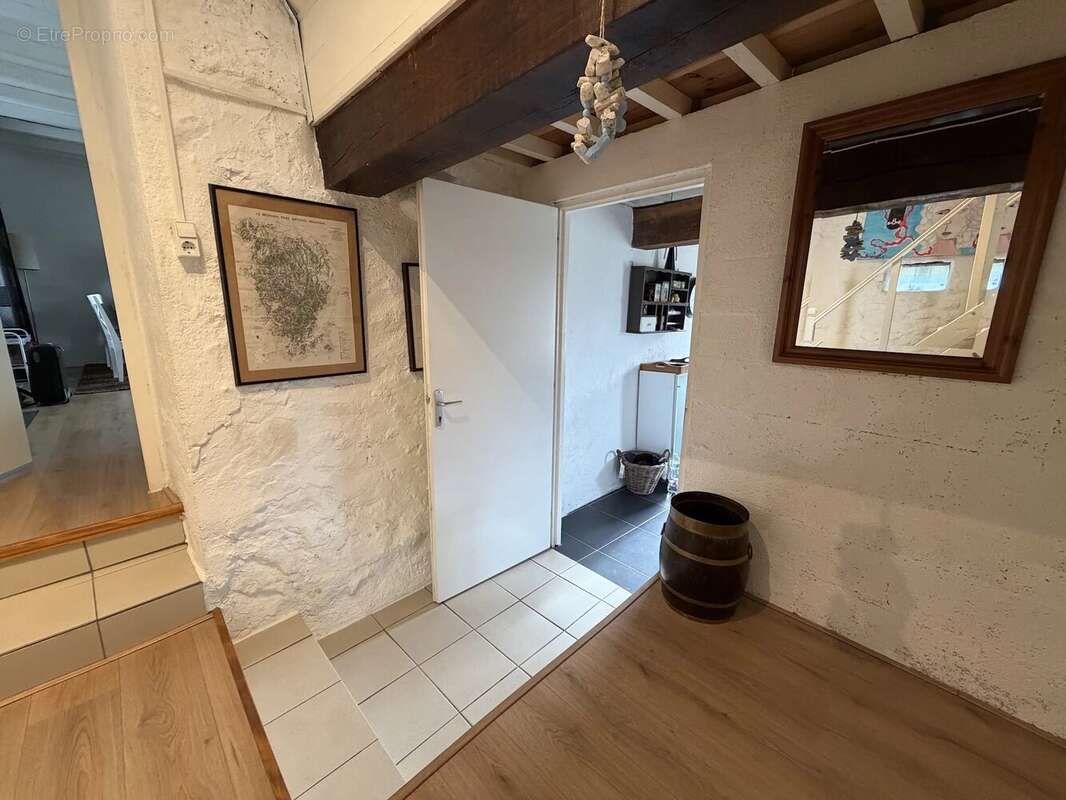 Maison à MONTIGNY-EN-MORVAN