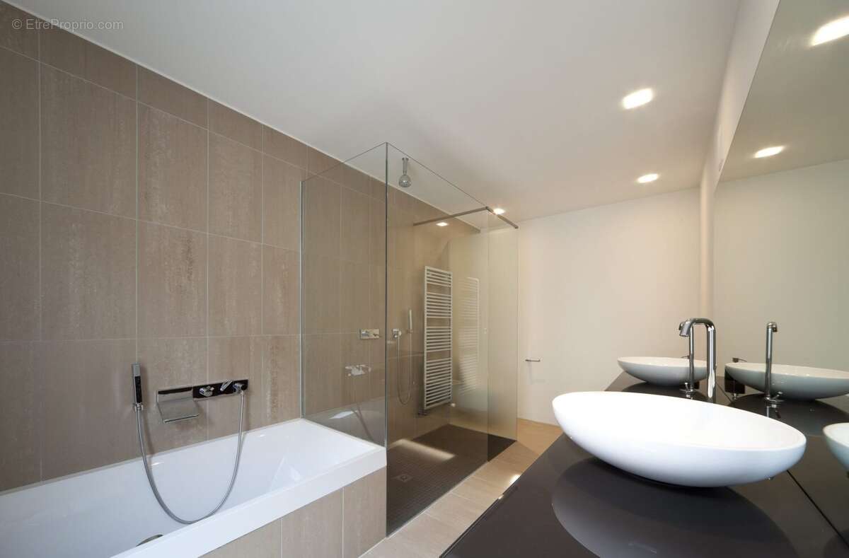 Appartement à LE PLESSIS-ROBINSON