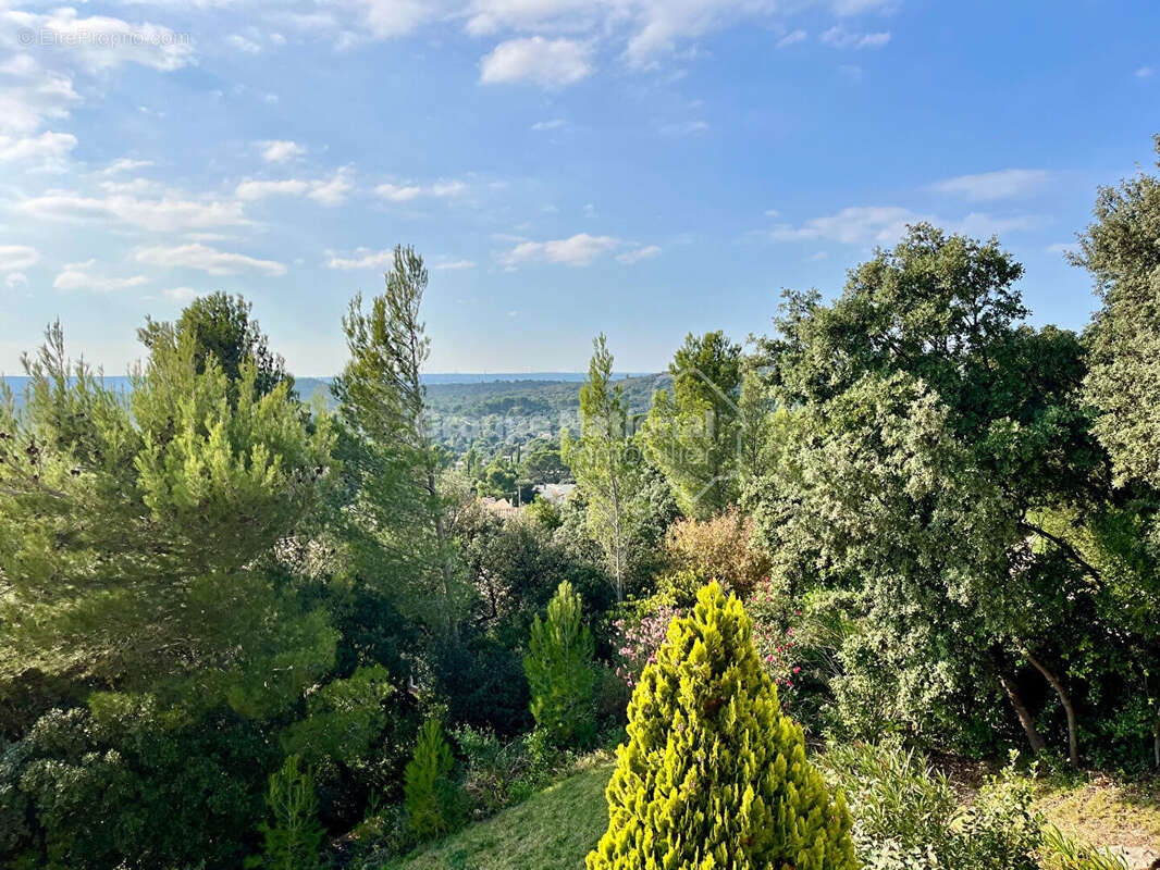 Maison à VILLENEUVE-LES-AVIGNON