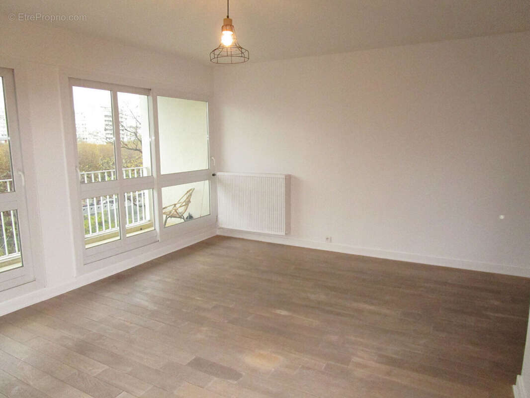 Appartement à L'ILE-SAINT-DENIS