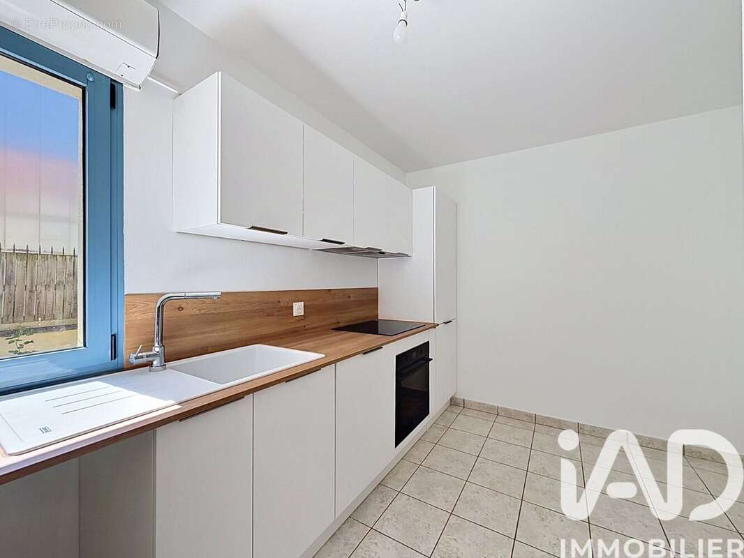 Photo 7 - Appartement à SAINT-REMY-LES-CHEVREUSE