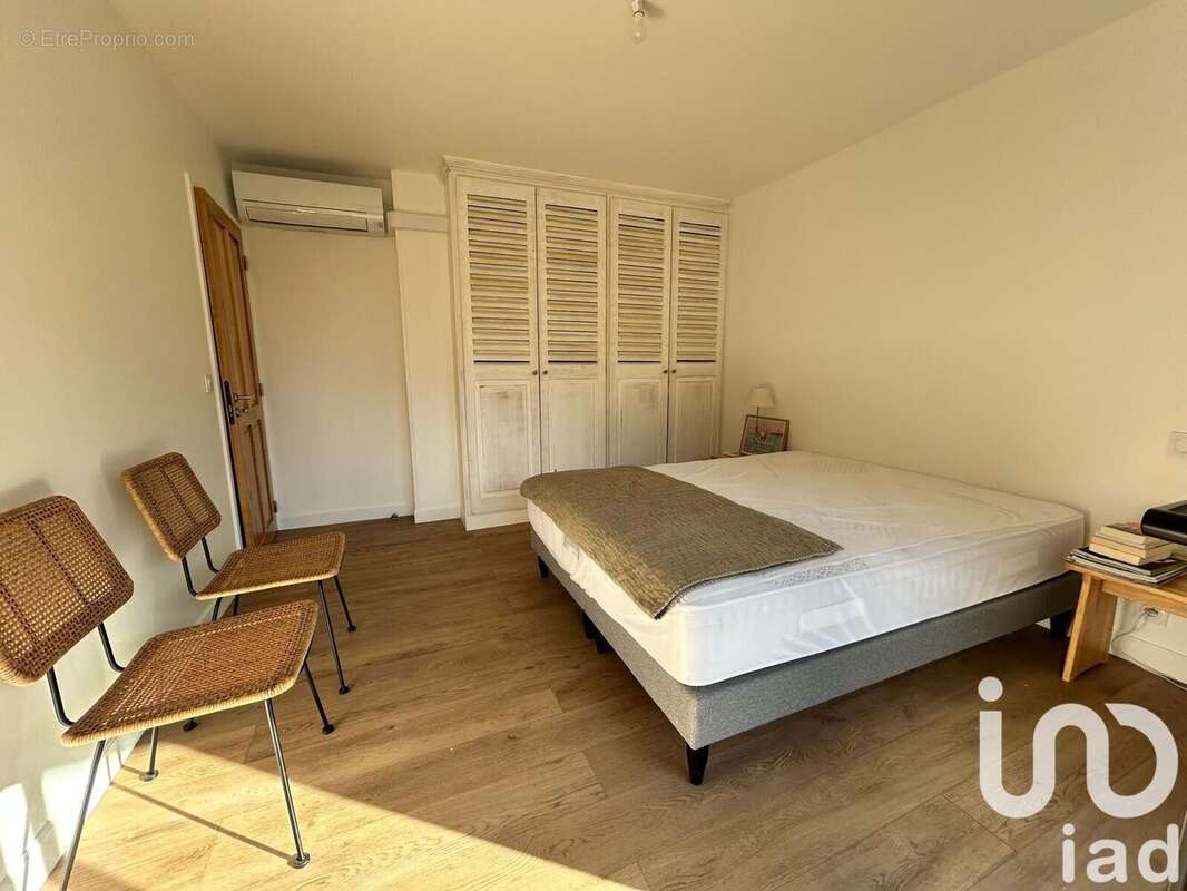 Photo 9 - Maison à SAINT-JULIEN-EN-BORN