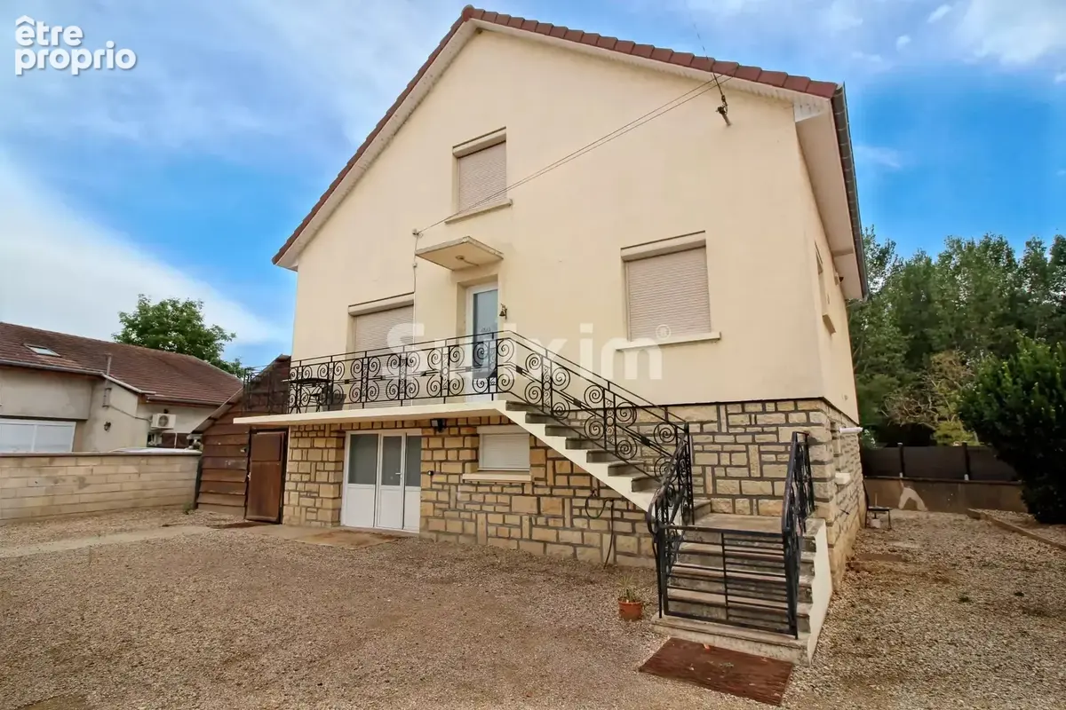 Maison à CHAUSSIN