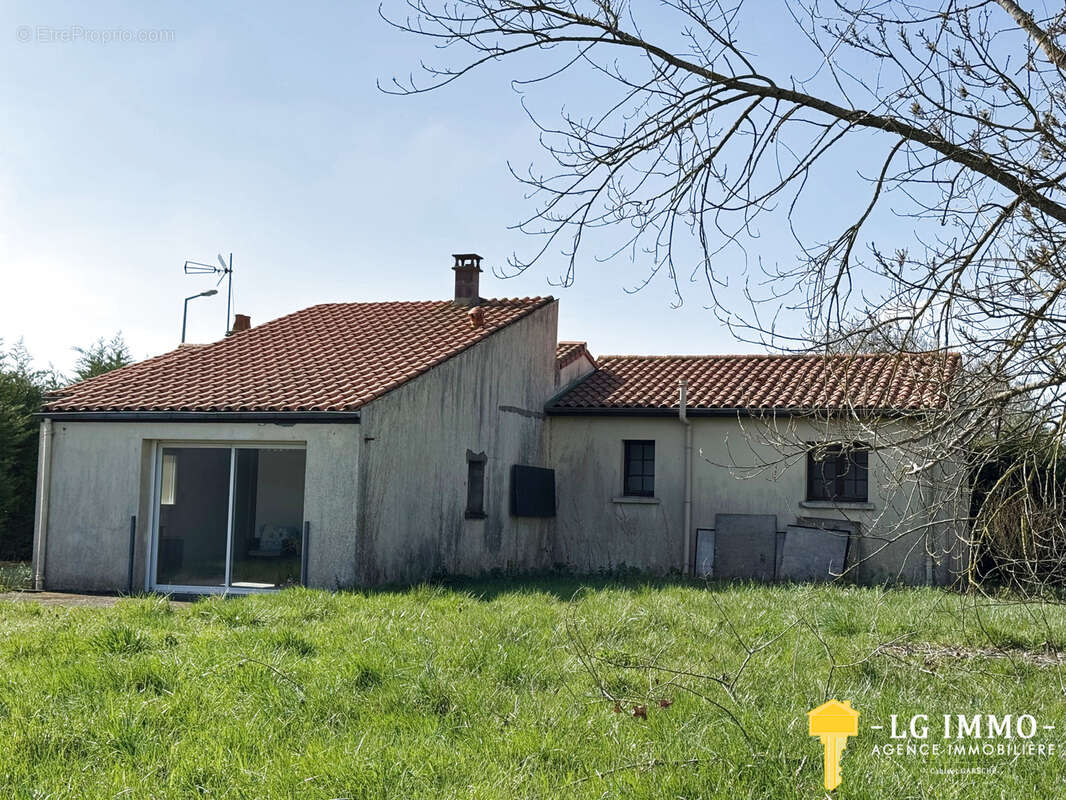 Maison à BARZAN
