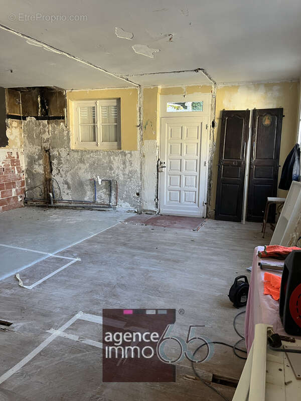 Maison à LUZ-SAINT-SAUVEUR