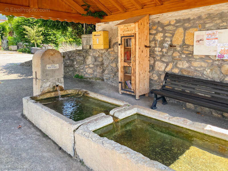Maison à GRILLY