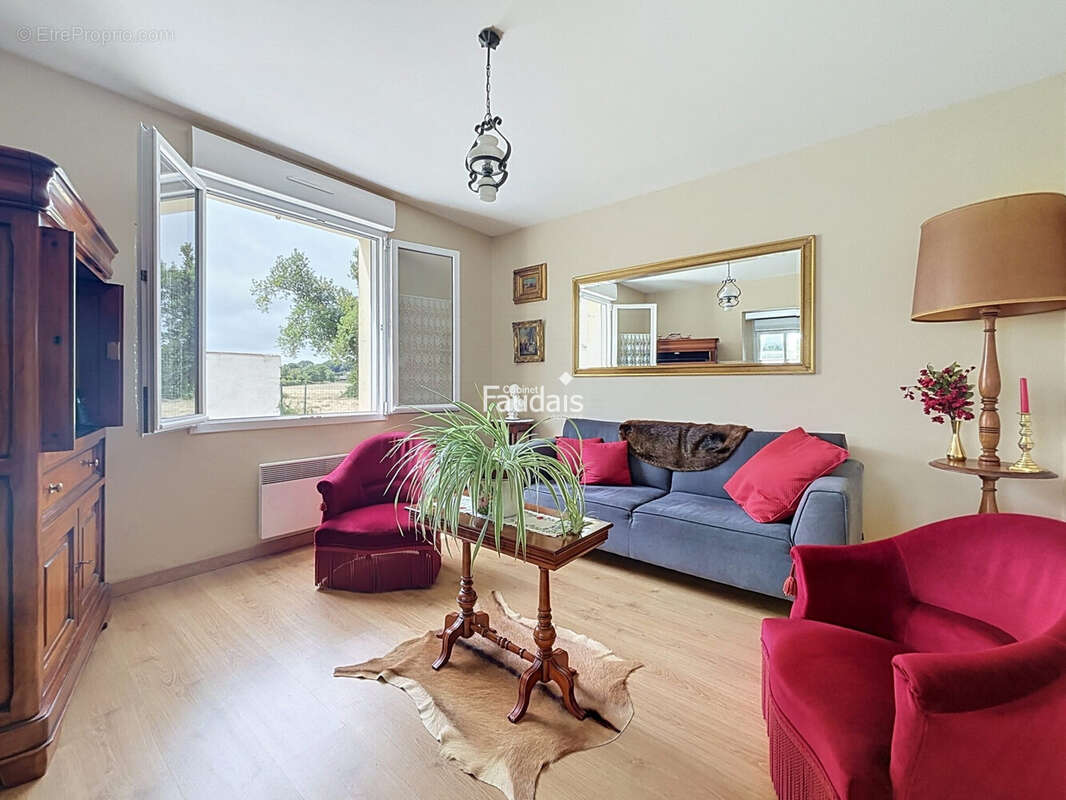 Maison 114 m² à Lithaire  - photo 7