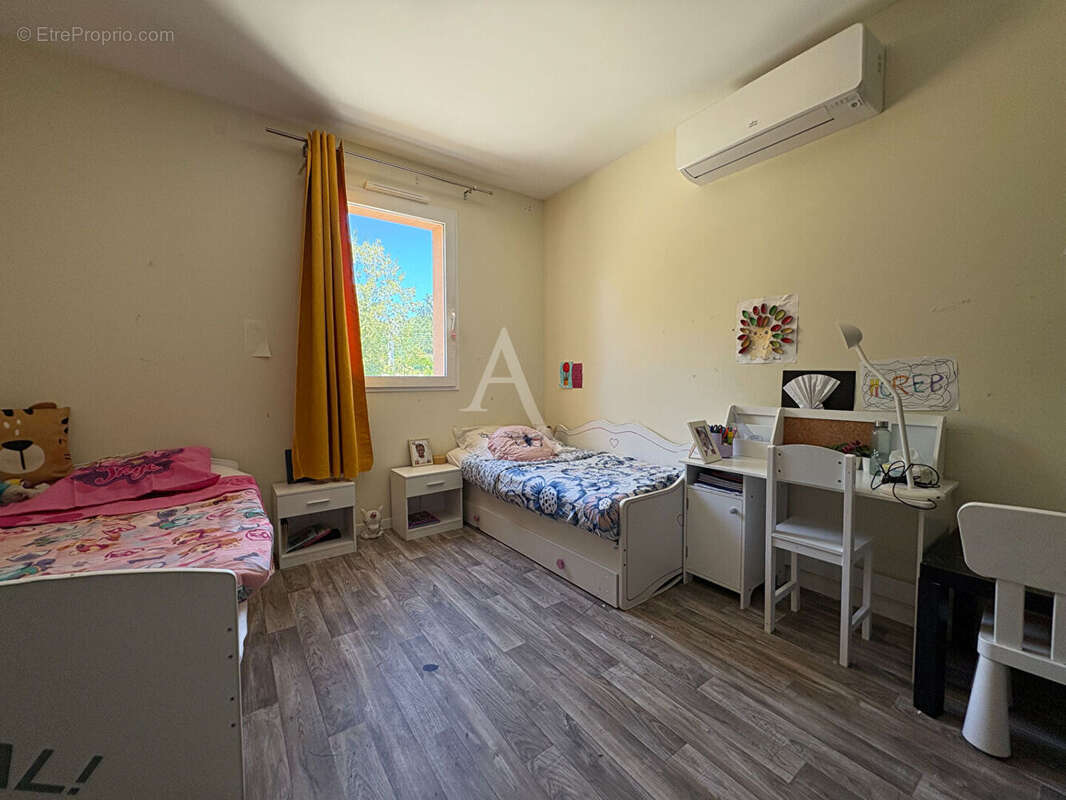 Maison récente 2023 à Chamarande - Mode de vie plain pied avec suite parentale et places de stationnement - photo 8