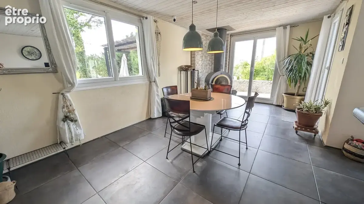 Maison 6 pièces 184 m² à vendre à Le Cendre (63670) - photo 5