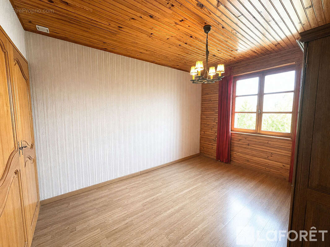 Maison Deservillers 7 pièce(s)  de 174 m2 - photo 7