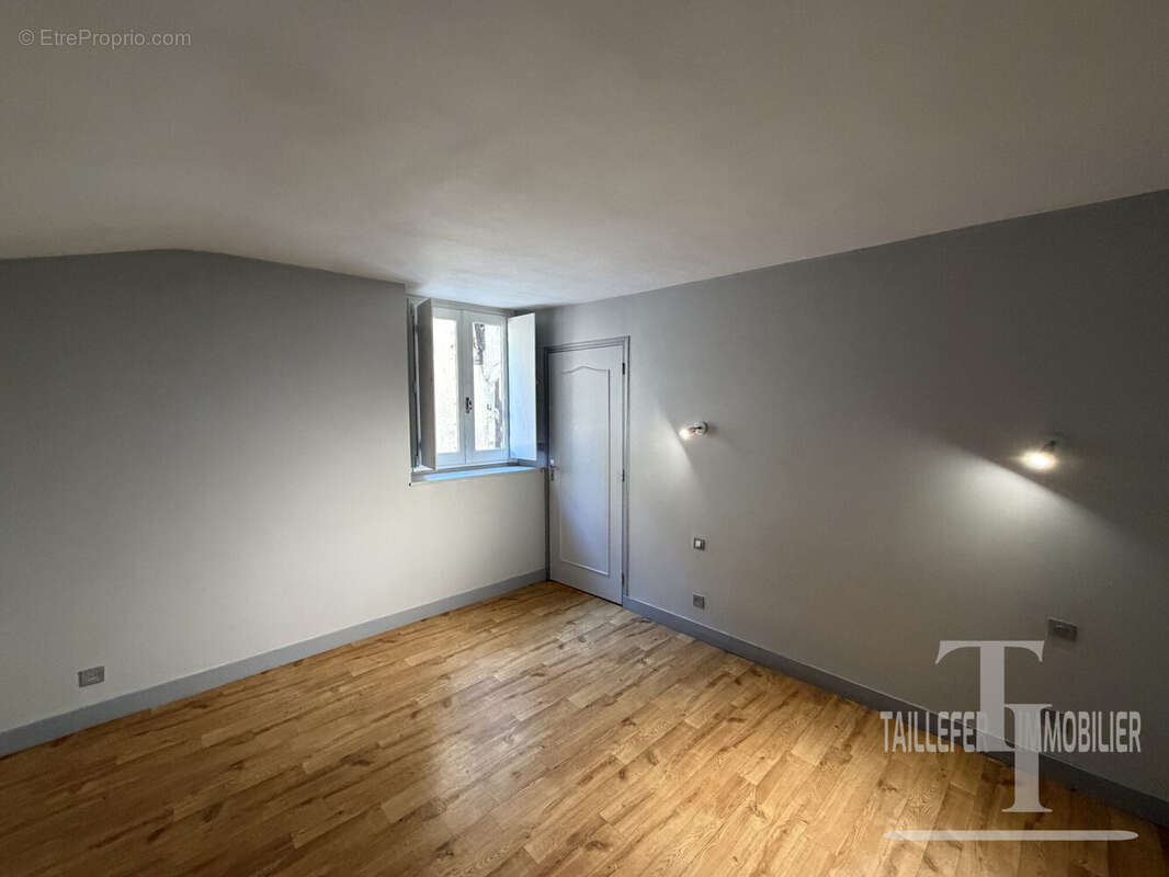 Appartement 156 m² à Perigueux  - photo 5