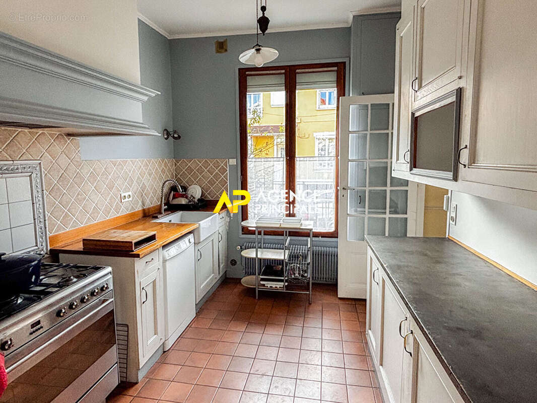 Maison à SARTROUVILLE