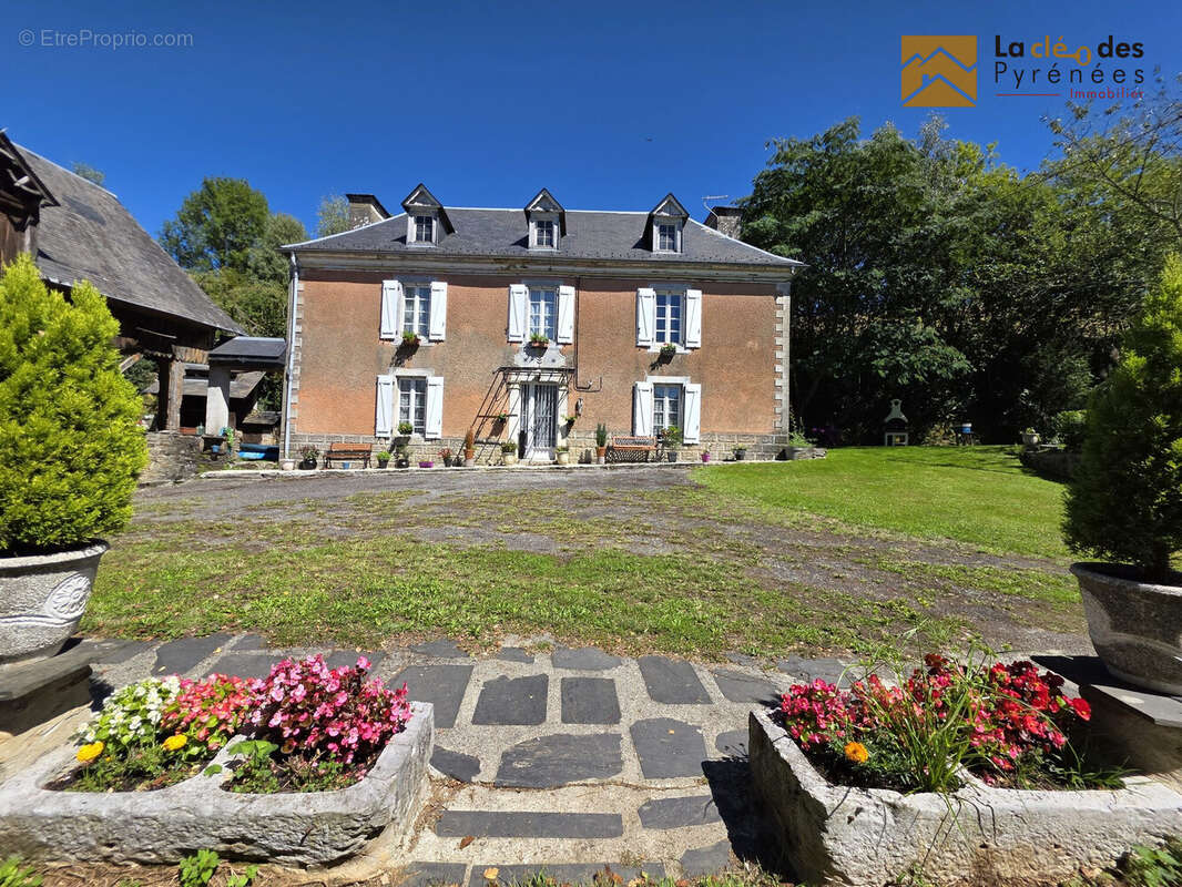 Maison à ARRODETS-EZ-ANGLES