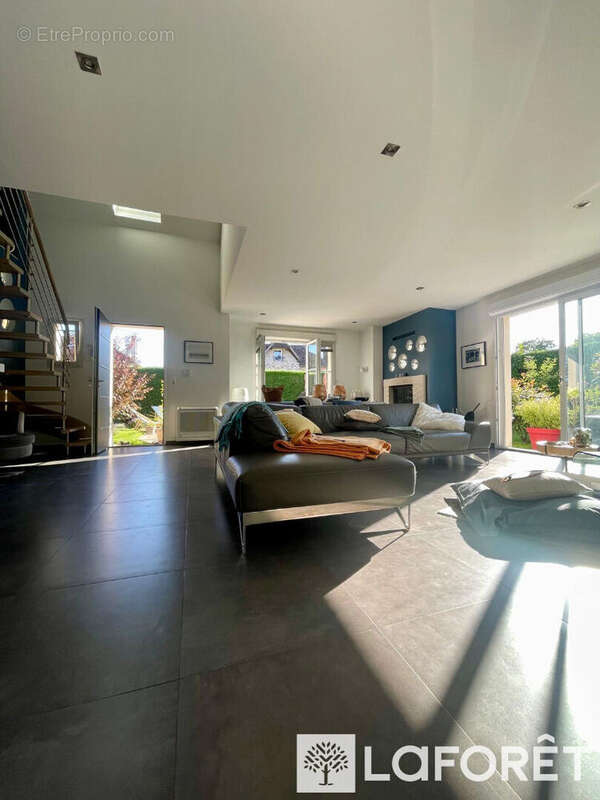 Maison à FONTAINEBLEAU