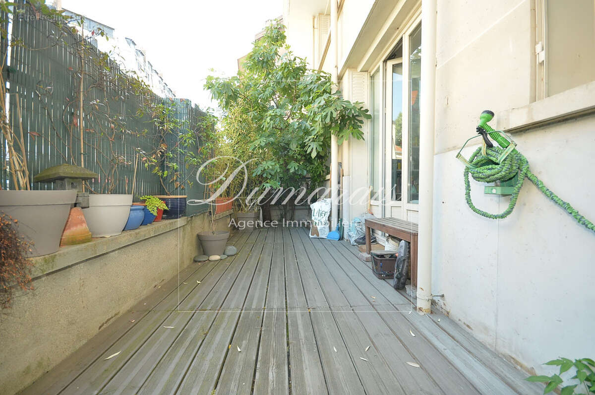 Appartement à PARIS-15E