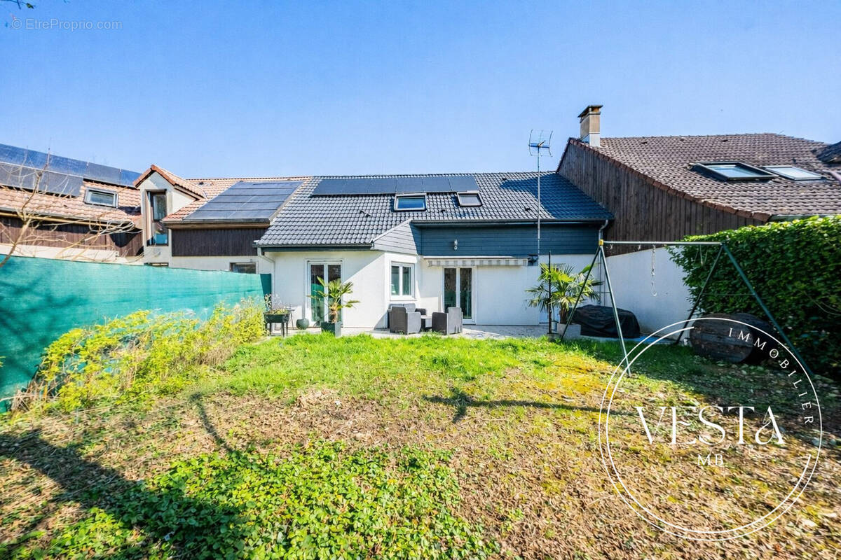 Maison à CHEVIGNY-SAINT-SAUVEUR