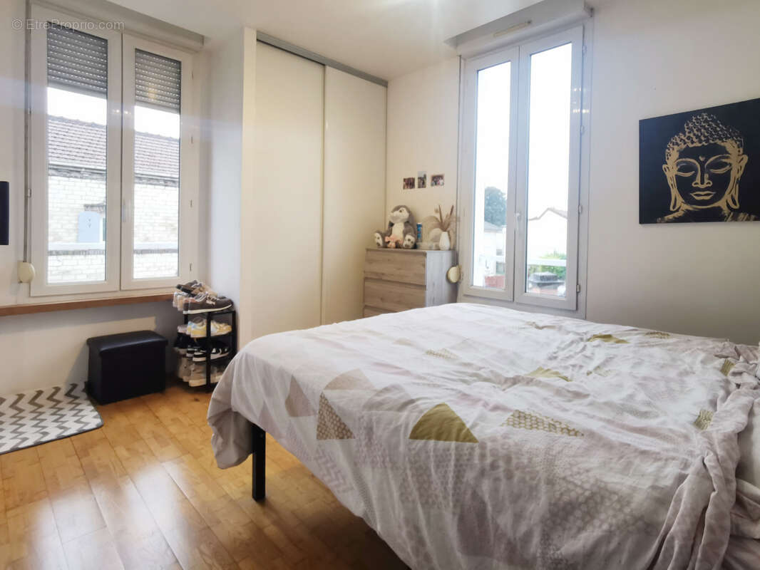 Appartement à SAINTE-SAVINE