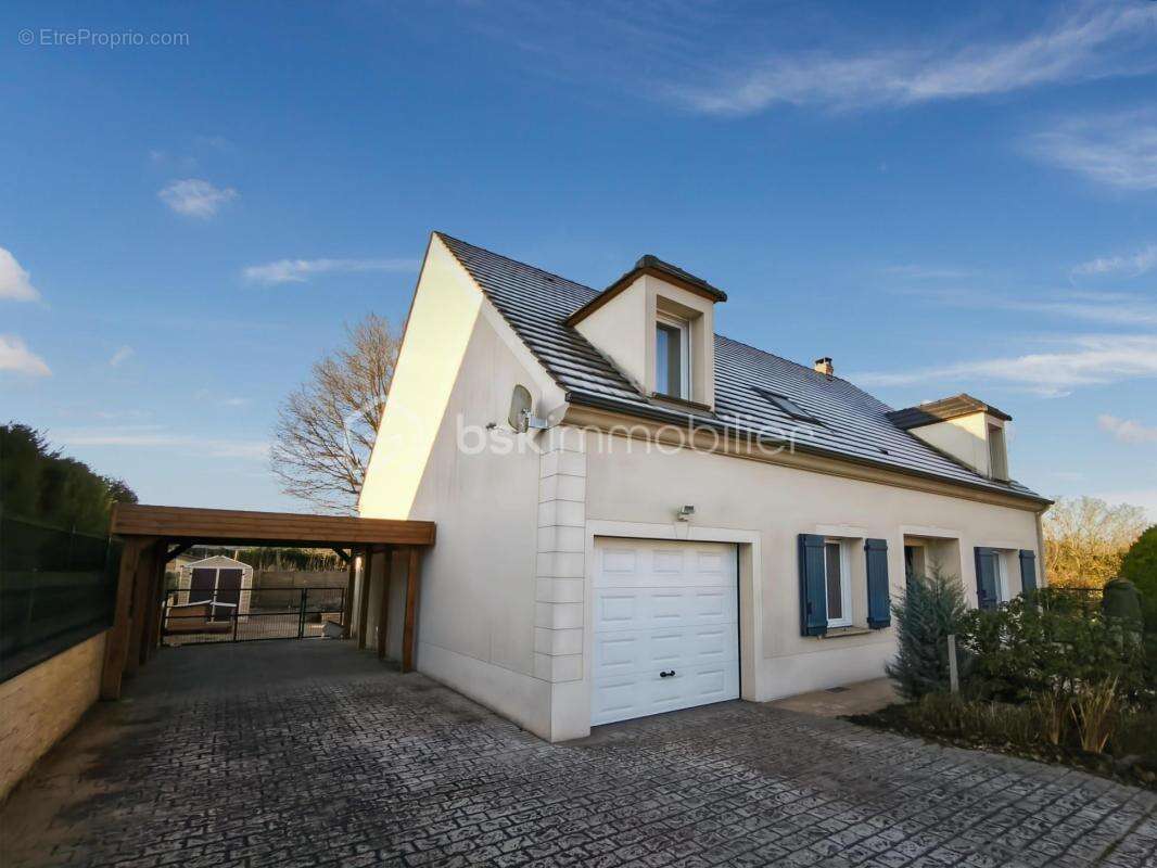 Maison à VEMARS