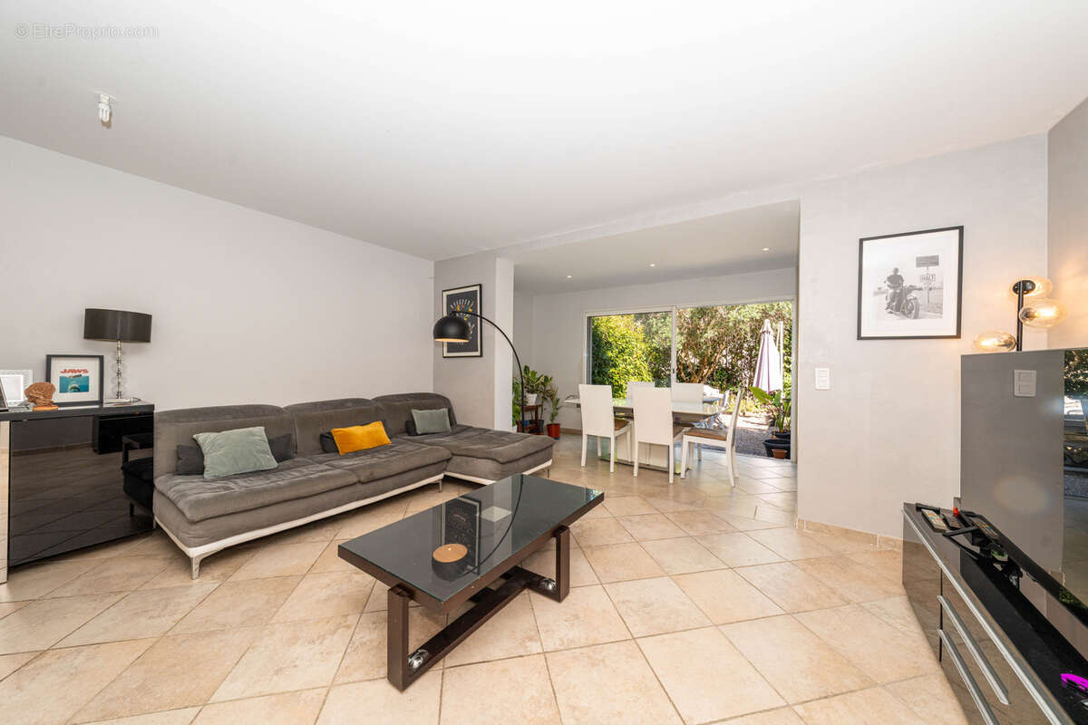 Maison à LA COLLE-SUR-LOUP