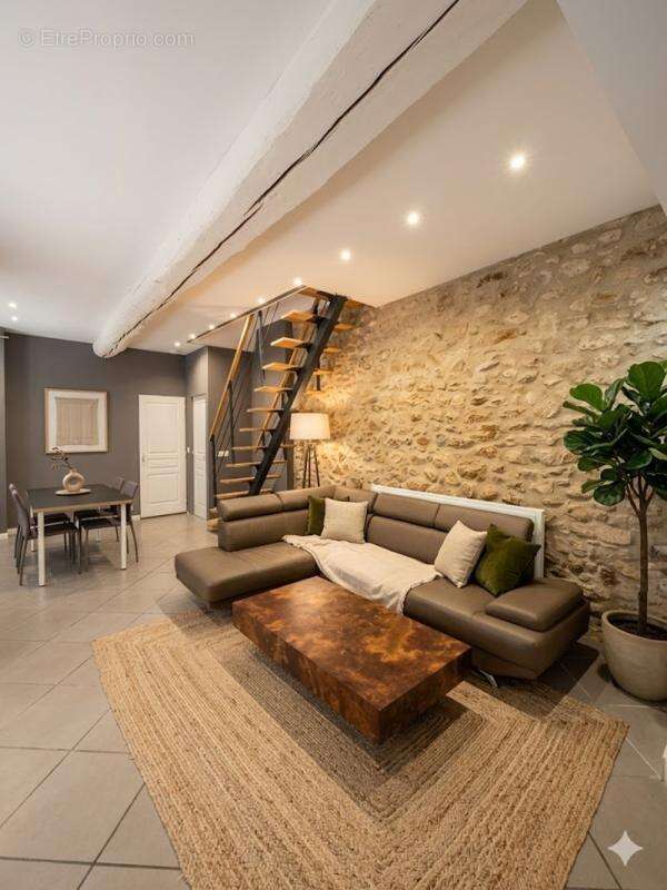 Maison rénovée 120 m² + studio indépendant - possibilité toit-terrasse - proche commerces - 140 000  luc sur orbieu - photo 3