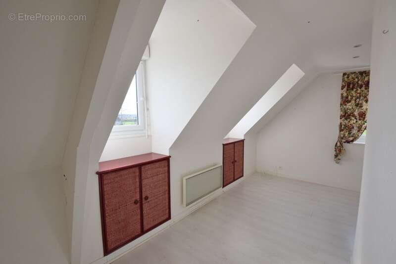 Maison à GUEUGNON