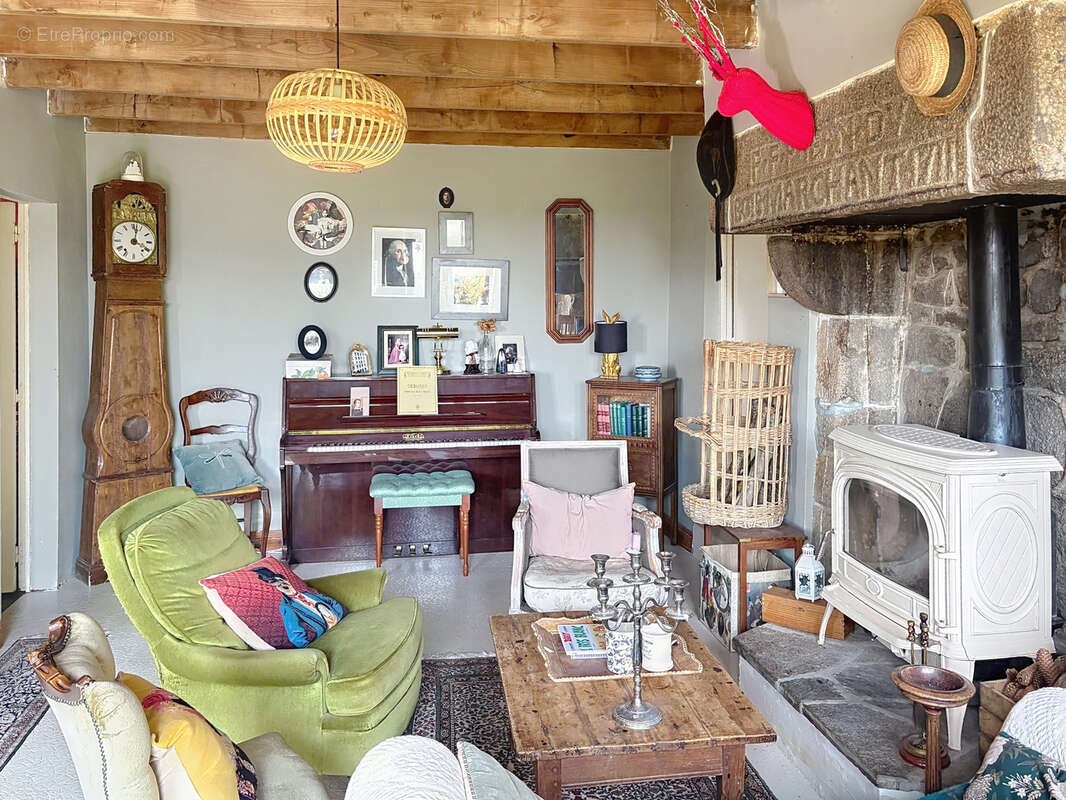 Maison à JUVIGNY-LE-TERTRE