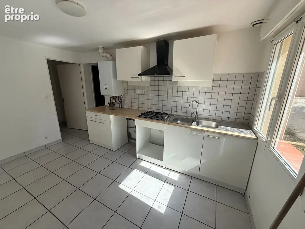 MAISON  de plain pied - 70 M² - CUGNAUX avec jardin et parking - photo 2