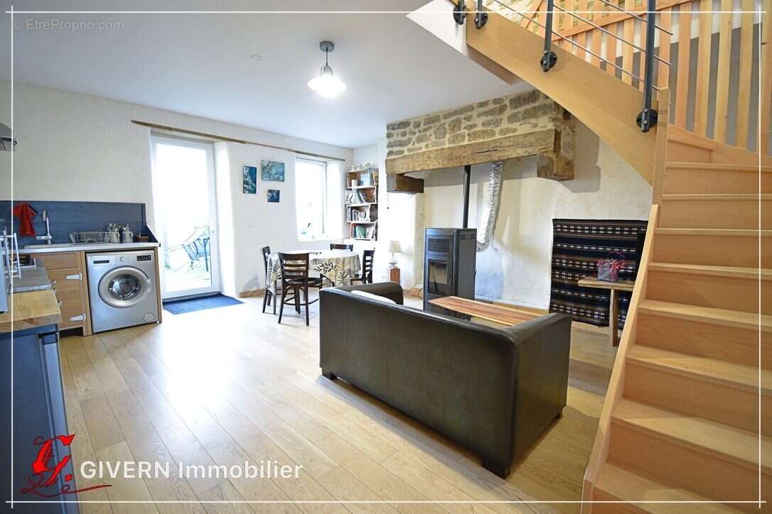 Maison à SAINTE-HELENE