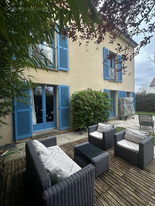 Maison à LES LOGES-EN-JOSAS
