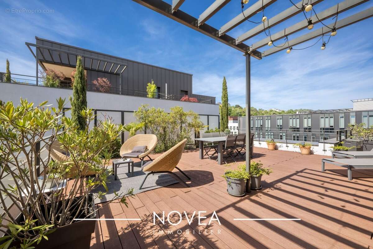 Appartement à LYON-9E