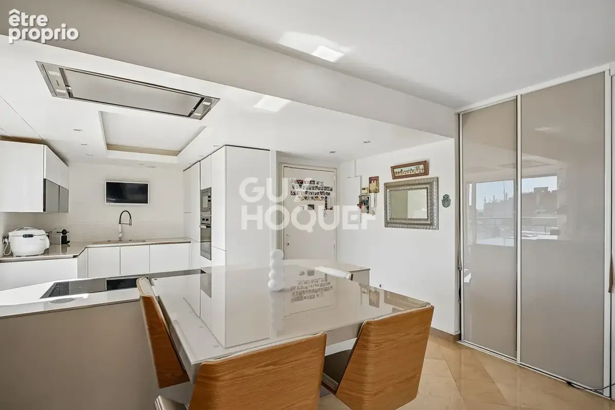 Dernier étage , T4 120m² avec terrasse et parkings - photo 8
