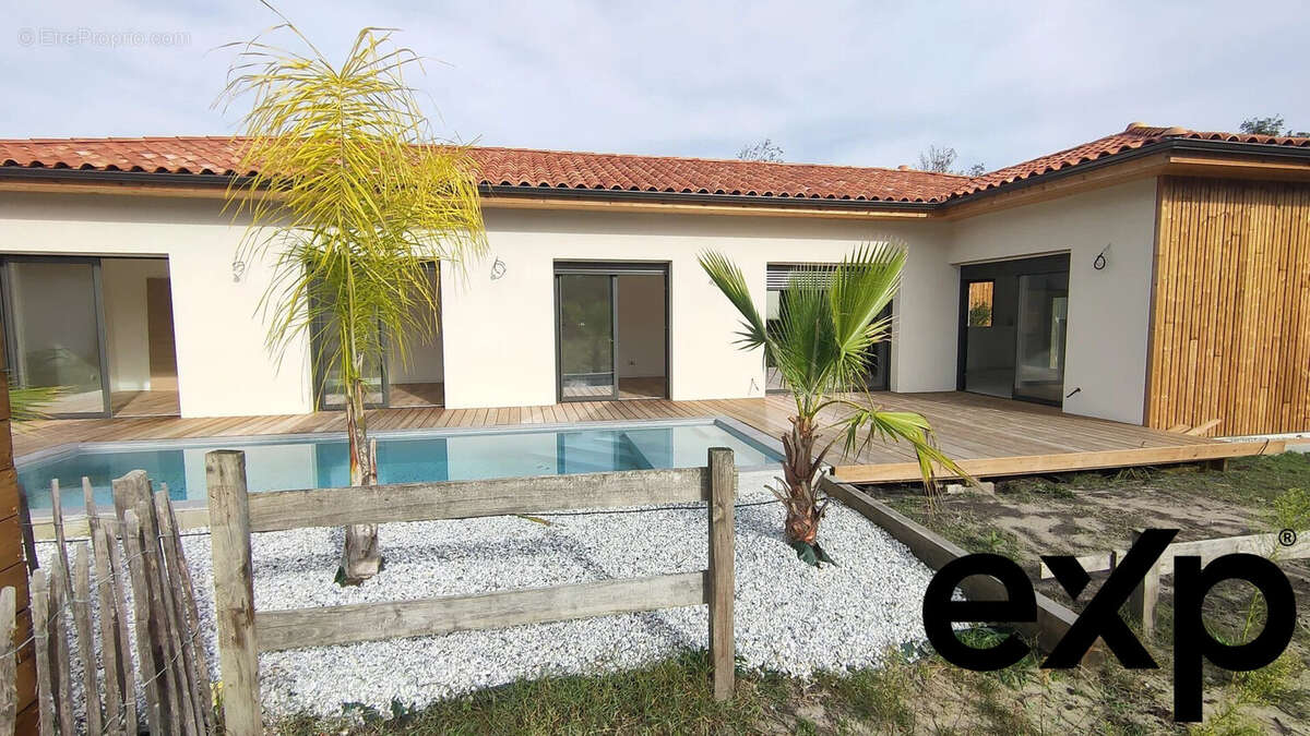 Maison à MOLIETS-ET-MAA