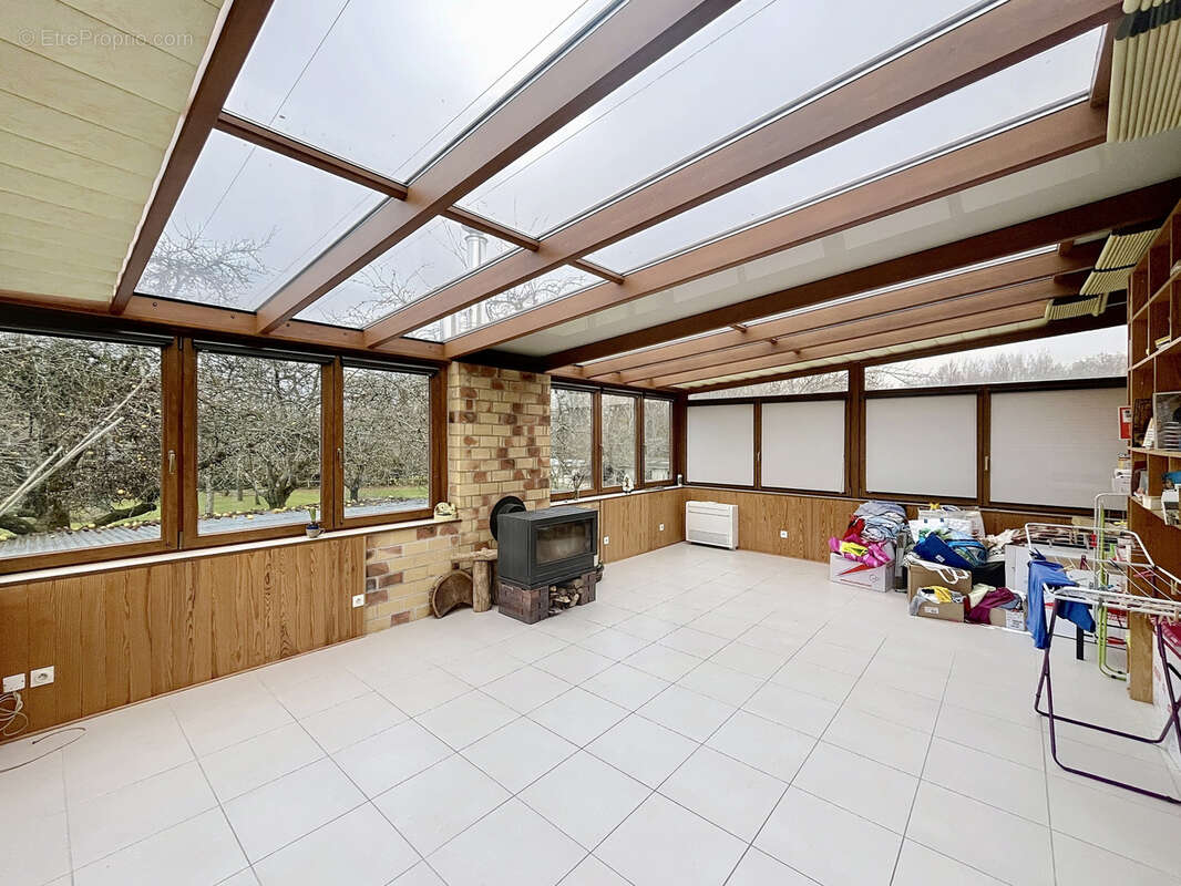 Maison à SAINT-JEAN-LES-DEUX-JUMEAUX