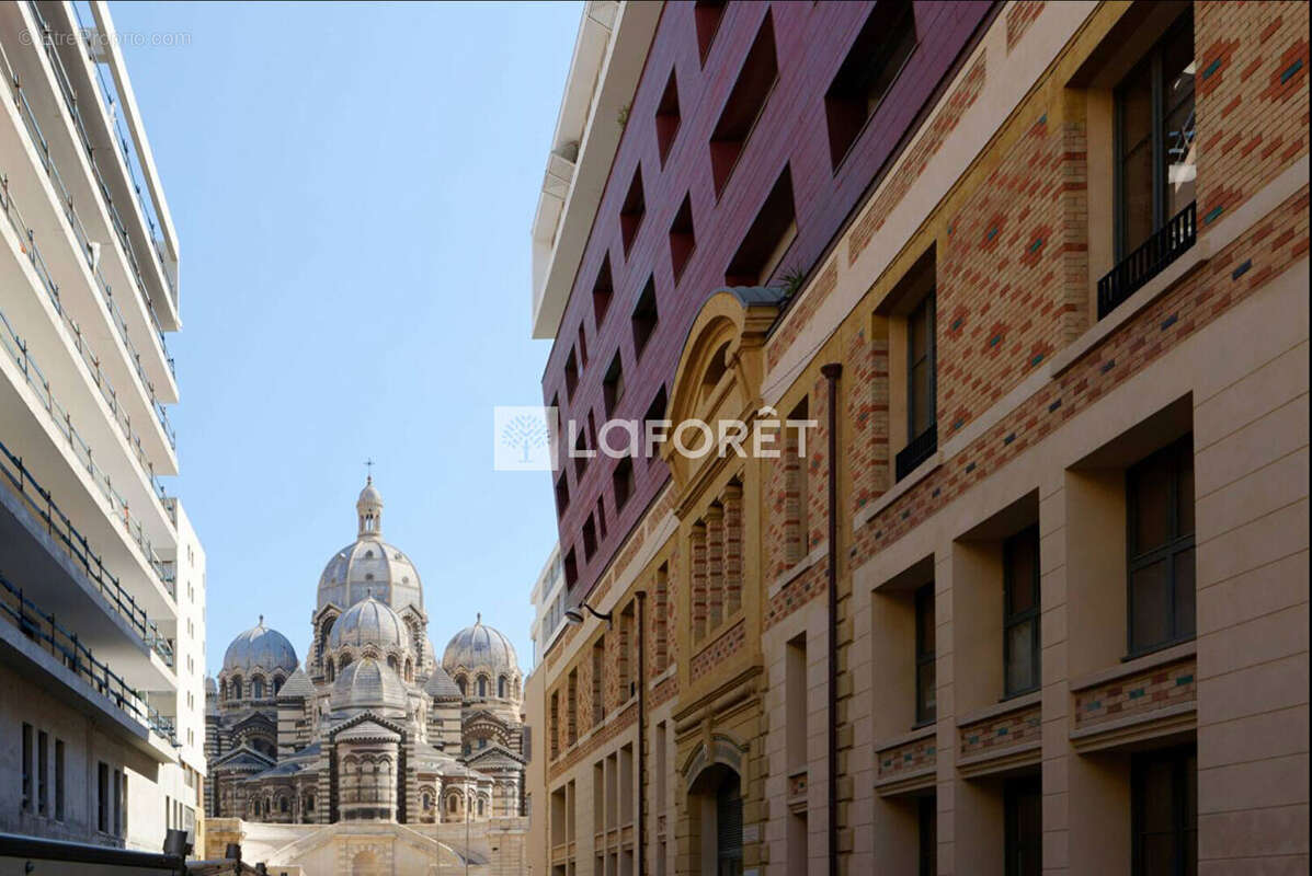 Appartement à MARSEILLE-2E