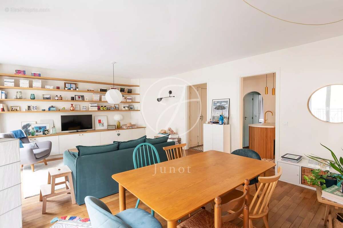 Appartement à PARIS-18E